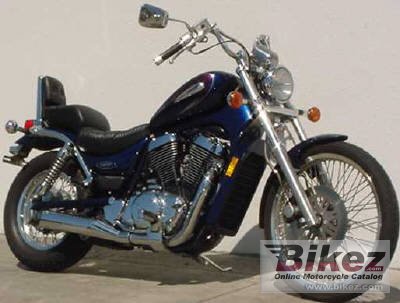1999 Suzuki VS 800 Intruder photo